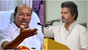 தவெக கட்சியுடன் பேசி வருகிறோம்.. தைலாபுரம் வருகிறாரா விஜய்? உறுதி செய்த ராமதாஸ் தரப்பு!