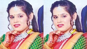 இன்னொரு திருப்பூர் சம்பவம்.. பெங்களூர் கீர்த்திக்கு பல லட்சம் கொட்டிய பெற்றோர்.. இப்படியுமா கணவன்