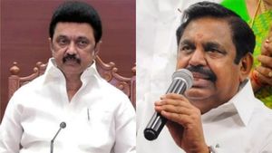 ஈரோட்டை அள்ளும் திமுக.. 8ல் 5 தொகுதிகளை கைப்பற்றுகிறது.. அப்போது அதிமுக? வெளியான கருத்து கணிப்பு 