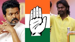காங்கிரஸ் தூண்டிலில் சிக்காதீங்க.. விருதுநகரில் நடந்தது தெரியுமா.. விஜய்க்கு விஜயபிரபாகரன் அட்வைஸ்! 