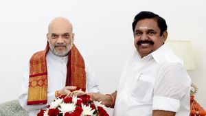 பாமக கூட்டணியை உறுதி செய்த கையோடு.. டெல்லியில் அமித்ஷாவுடன் எடப்பாடி பழனிசாமி சந்திப்பு.. பேசப்பட்டது என்ன?