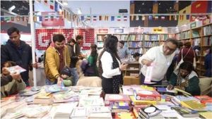 லட்சக்கணக்கானோரை ஈர்த்த.. டெல்லி உலகப் புத்தகக் கண்காட்சி! 20% பேர் கூடுதலாக வருகை!