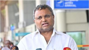 கார்த்திக் சிதம்பரத்திற்கு நெருக்கடி! CBI விசாரணைக்கு தடை விதிக்க மறுப்பு! ரவுண்டு கட்டிய நீதிமன்றம்