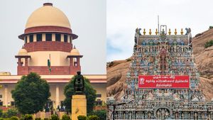 திருப்பரங்குன்றம் கோயிலை தொல்லியல் துறையிடம் ஒப்படைக்க கோரிய வழக்கு! உச்சநீதிமன்றம் முக்கிய உத்தரவு 