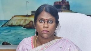 மாதம் ரூ.1000.. தமிழக அரசு இளைஞர்களுக்கு தரும் திட்டம் தெரியுமா? கன்னியாகுமரி கலெக்டர் குட்நியூஸ்