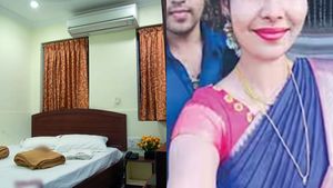சிதம்பரம் லாட்ஜில் காதலன்.. திடீரென மனம் திருந்திய கடலூர் கள்ளக்காதலி.. யாருமே எதிர்பார்க்காத சம்பவம்