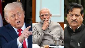 வெனிசுலா போல் மோடியையும் கடத்துவாரா டொனால்ட் டிரம்ப்? காங்கிரஸ் மாஜி முதல்வரின் விபரீத ஆசை.. சர்ச்சை