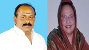 ஒரே அசைன்மென்டில் ரூ.800 கோடி லாபம்? சீனுக்குள் வந்த சிங்கப்பூர் மூதாட்டி! தகித்துப் போன தஞ்சாவூர்!