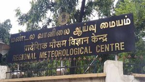 சென்னையில் இன்று வானிலை எப்படி இருக்கும்? இன்னும் 4 நாள் இந்த நிலைதான்.. வானிலை மையம் சொன்ன அப்டேட்!