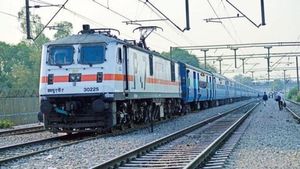 ரயில்வேயில் 22000 காலி பணியிடங்கள் அறிவிப்பில் பெரும் குறைபாடு.. அமைச்சருக்கு ஊழியர்கள் கடிதம்