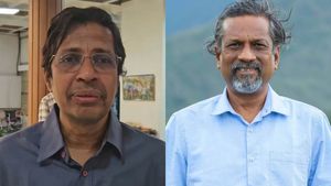 கோமிய ஆய்வுக்கு பத்மஸ்ரீ? பாய்ந்து வந்த கேரள காங்கிரஸ்.. காமகோடிக்கு ஆதரவாக நின்ற ஸ்ரீதர் வேம்பு! 