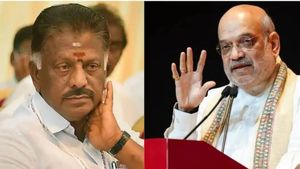 ஓ.பன்னீர்செல்வம் டெல்லி செல்கிறார்! அமித் ஷாவிடம் அந்த 2 ரகசிய வாக்குறுதி? பாஜகவுக்கு பம்பர் ஆஃபர்