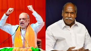 டபுள் டிஜிட் சீட் வேணும்.. அழுத்தமாக கேட்ட அமித் ஷா.. வழியே இல்லை.. இறங்கிப்போன புதுச்சேரி ரங்கசாமி 