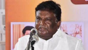 பெரம்பலூரில் அமைச்சர் காரை நிறுத்தி கோரிக்கை வைத்த மாணவர்கள்.. அதிகாரிகளுக்கு உடனடியாக பறந்த உத்தரவு