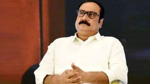 புதுக்கோட்டையில் பட்டியலின மாணவிகளுக்கு சோறுல ஊறுகாய் வழங்கும் அவலம்! அன்புமணி கண்டனம்