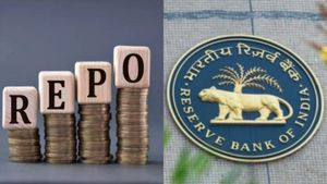 Repo Rate: 5.25% தொடரும்.. ரெப்போ வட்டி விகிதத்தில் மாற்றமில்லை..  இடியை இறக்கிய ரிசர்வ் வங்கி!