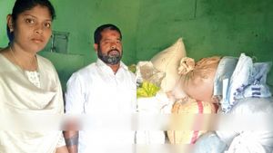 திருப்பூரில் வாடகை வீட்டில் யாரிது? தோட்டத்தில் அசிங்கமாக பிடிபட்ட நபர்.. அரிசி கார்டுதாரர்கள் உஷார்
