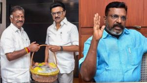 ஓபிஎஸ் அணி வருவதற்கு வாய்ப்பு.. திமுக கூட்டணியில் நடக்கும் மாற்றம்! திருமாவளவன் சொன்ன பாயிண்ட்
