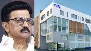 சொந்த ஊரிலேயே IT வேலை! நெல்லை, விருதுநகர், ஈரோட்டில் மினி டைடல் பார்க்! முதல்வர் 1800 மெகா சர்ப்ரைஸ்