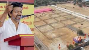 Vijay Salem Meet: சேலத்தில் விஜய் கூட்டம்.. கியூஆர் கோடு இல்லாதவங்க வராதீங்க! ஸ்ட்ரிக்ட் ஆக சொன்ன புஸ்ஸி ஆனந்த்