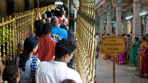 VIP Darshan: திருப்பதியில் விஐபிகளுக்கான டிக்கெட்டுகள் குறைப்பு! தேவஸ்தானம் அதிரடி முடிவு