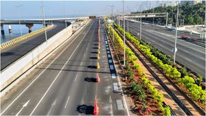 70-80 கி.மீ வேகத்தில் போனால்.. கேட்கும் ஜெய் ஹோ பாடல்! இந்தியாவில் இசை சாலை! அசத்திய பொறியாளர்கள்