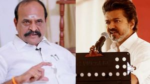 என்ன தம்பி காமெடியா.. அதிமுக வரலாறு தெரியுமா.. விஜய்க்கு கடம்பூர் ராஜூ தரமான பதிலடி