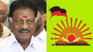 தேனி, மதுரையில் மாறிய ஓட்டு கணக்கு.. உதயசூரியனுடன் வருகிறார் ஓபிஎஸ்?  தேவர் வாக்குகளுக்கு திமுக குறி