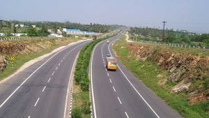 சேலம் டூ செங்கப்பள்ளி 6 வழிச்சாலையாக மாறுது.. திருப்பூர், கோவை, ஈரோடுக்கு மத்திய அரசு குட்நியூஸ்