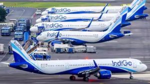 சல்லுனு 45 நிமிடங்களில் இனி திருச்சி போகலாம்! மதுரையில் இருந்து புதிய விமான சேவையை துவக்கிய இண்டிகோ