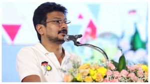 பாஜகவின் முரட்டு அடிமையாக எடப்பாடி பழனிசாமி – உதயநிதி ஸ்டாலின் பங்கம்