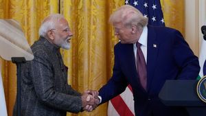 ரஷ்ய ஆயில் குறைத்து கொண்டு.. அமெரிக்காவிடம் அதிக ஆயில் வாங்கும் இந்தியா.. வர்த்தக டீல் பின்னணி! 