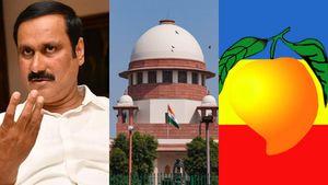  “மாம்பழத்தை ஜூஸ் ஆக்கிவிடாதீர்கள்..” பாமக வழக்கில் சுப்ரீம் கோர்ட் தலைமை நீதிபதி கருத்து!