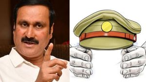 கோவையில் பெண் காவலருக்கு பாலியல் தொல்லை! எஸ்.பி.கைது! வேலியே பயிரை மேய்ந்தால்..! அன்புமணி கண்டனம்