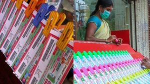 Kerala Lottery: கேரள லாட்டரியில் ரூ.1 கோடியை அள்ளிய அதிர்ஷ்டக்காரர்.. சம்ருதி டிக்கெட் பரிசு விவரம்