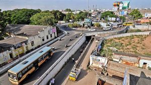 கோவையில் முக்கிய சாலைகள் அடியோடு மாறுது.. வாகன ஓட்டிகளுக்கு இது நல்ல செய்தி 