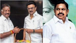 முக்குலத்தோர் வாக்குகள்.. 6 மாவட்டங்களில் திமுகவின் மைக்ரோ பிளான்.. ஓபிஎஸ் மூலமாக அதிமுகவுக்கு செக்! 