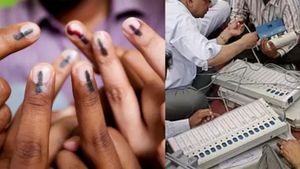 ஏப்ரல் 20க்கு பின் தமிழக சட்டசபைத் தேர்தல்.. மே மாதத்தில் வாக்கு எண்ணிக்கை? டெல்லியில் இன்று ஆலோசனை 