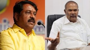 LPG shortage: நயினார் நாகேந்திரன் கேஸ் டீலர்னு சொன்னாலும் சொன்னார்! அப்பாவு கிண்டலை பாருங்களேன்!