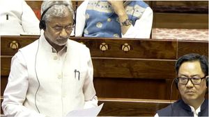 வளைகுடா போர்.. விளக்கமளித்த ஜெய்சங்கர்! விவாதம் நடத்தக்கோரி எதிர்க்கட்சி எம்பிக்கள் போராட்டம்