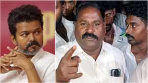 “ரூ.5 கோடி கேட்குறாங்க.. இதுதான் நீங்க சொன்ன மாற்றமா விஜய்?” நிர்வாகிகள் கொந்தளிப்பு