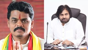 செல்போனில் வந்த மர்ம லிங்கால் 12 லட்சத்தை இழந்த எம்எல்ஏ.. பவன் கல்யாண் ஆதரவாளர் ஏமாந்தது எப்படி 