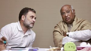 காங்கிரஸுக்கு மட்டும் தான் இப்படி எல்லாம் நடக்கும் போல.. கேரளாவில் வினோத பிரச்சனை.. தோல்வி உறுதி?