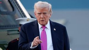 பாதாளத்தில் பாய்ந்த அமெரிக்கா! டிரம்ப் கொஞ்சம் கூட எதிர்பார்க்காத சம்பவம்.. மொத்தமா போச்சு!