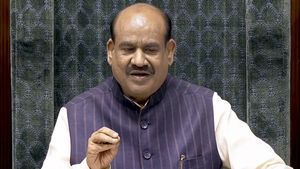 எமோஷனலான ஓம் பிர்லா.. நாடாளுமன்றத்தில் பேசும்போதே தழுதழுத்தார்.. என்ன நடந்தது?