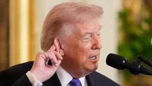 வெறும் 20 நிமிடங்களில் ரூ.840 கோடி லாபம்.. டிரம்ப்பால் போரை வைத்து பணம் பார்க்கும் மர்ம டிரேடர்!