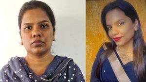 சர்ப்ரைஸ் தந்த காதலி.. கதறிய காதலன்.. பெங்களூரு 