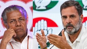 நூலிழை வித்தியாசம்.. கேரளாவில் வெல்வது யார்? காங்.,- கம்யூ இடையே கடும் போட்டி - 3 Exit poll ரிசல்ட்