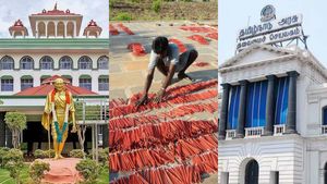 கோடை காலத்தில் பட்டாசு தயாரிப்புக்கு தடை விதிக்கலாமே.. தமிழக அரசுக்கு உயர்நீதிமன்ற கிளை யோசனை! 
