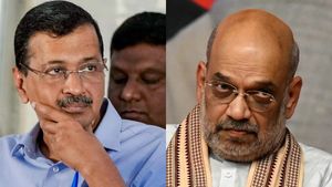 காலியாகும் ஆம் ஆத்மி! மாநிலங்களவையில் அசுர பலம் பெறும் பாஜக! இனி மொத்தமா மாறப்போகுது!